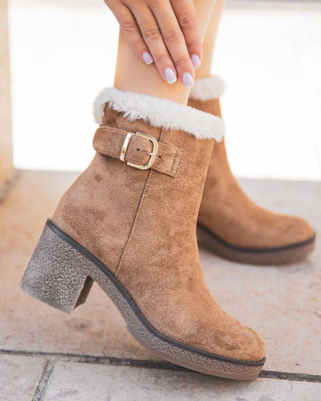 Bottines femme camel fourrees a talon Ethel Casualmode.be